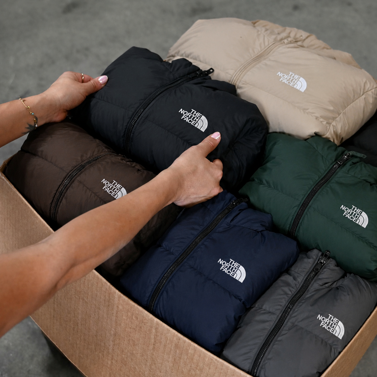 25 Pound Northface Box